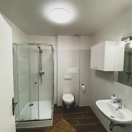 Kapitana Nalepku Anna شقة