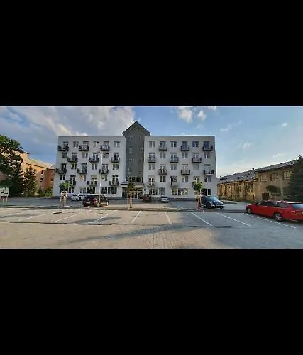 Kapitana Nalepku Anna *